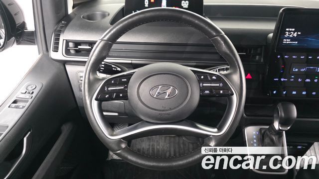 Hyundai Staria 2023 — photo 13