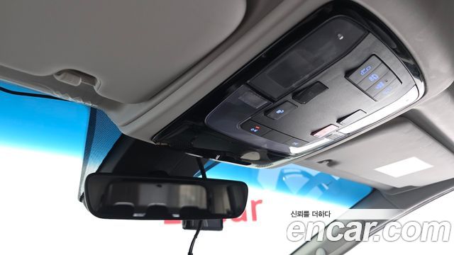 Hyundai Staria 2023 — photo 17