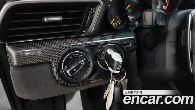 Porsche 911 2016 — photo 18