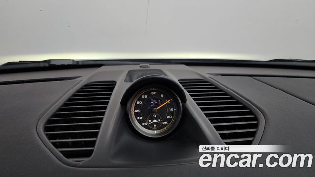 Porsche 911 2016 — photo 19