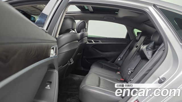 Hyundai Genesis 2014 — photo 18