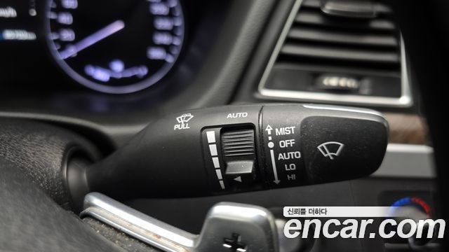 Hyundai Genesis 2014 — photo 25