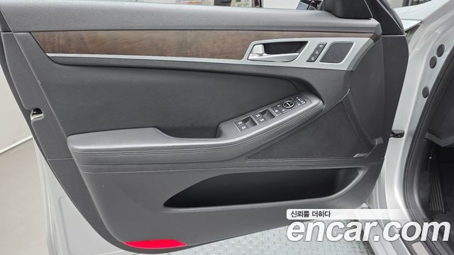 Hyundai Genesis 2014 — photo 14