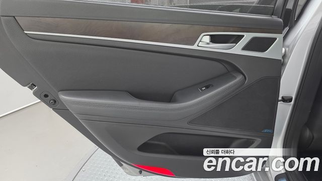 Hyundai Genesis 2014 — photo 15