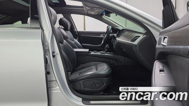 Hyundai Genesis 2014 — photo 16