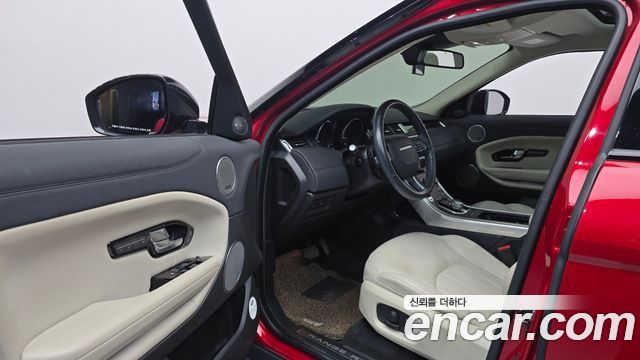 Land Rover Range Rover Evoque 2016 — photo 13