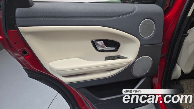 Land Rover Range Rover Evoque 2016 — photo 15