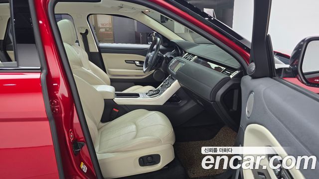 Land Rover Range Rover Evoque 2016 — photo 16