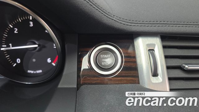 Land Rover Range Rover Evoque 2016 — photo 28
