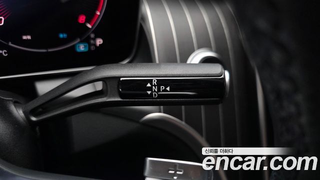 Mercedes-Benz GLC-Class 2024 — photo 12
