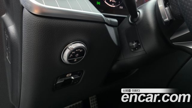 Mercedes-Benz GLC-Class 2024 — photo 26