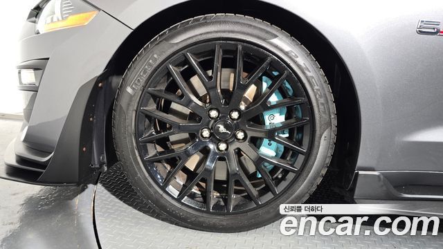Ford Mustang 2021 — photo 5