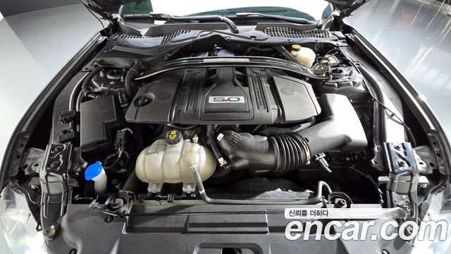Ford Mustang 2021 — photo 6