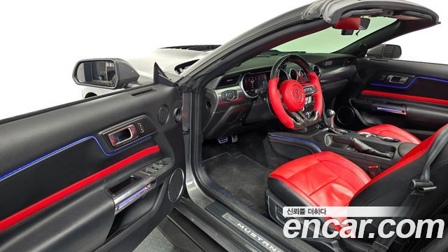 Ford Mustang 2021 — photo 13