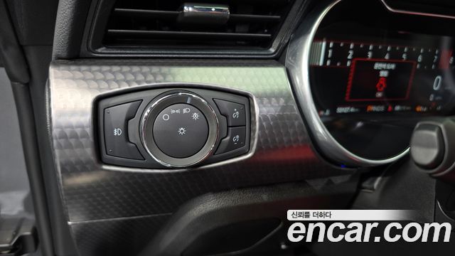 Ford Mustang 2021 — photo 26