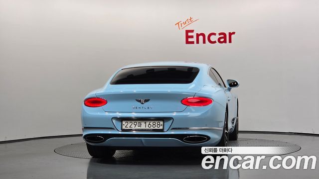 Bentley Continental 2019 — photo 4