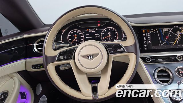Bentley Continental 2019 — photo 13