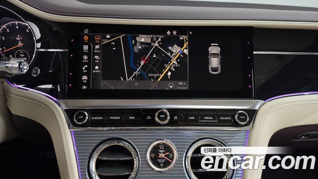 Bentley Continental 2019 — photo 14