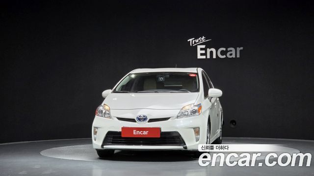 Toyota Prius 2014 — photo 3
