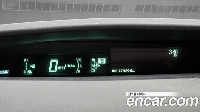 Toyota Prius 2014 — photo 8