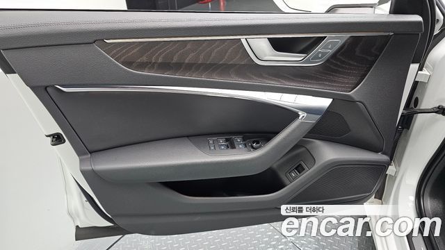 Audi A6 2020 — photo 14