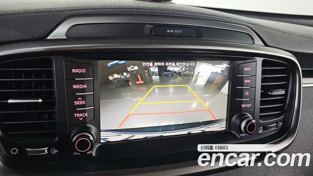 Kia Sorento 2018 — photo 18