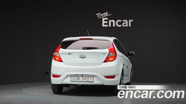 Hyundai Accent 2017 — photo 4
