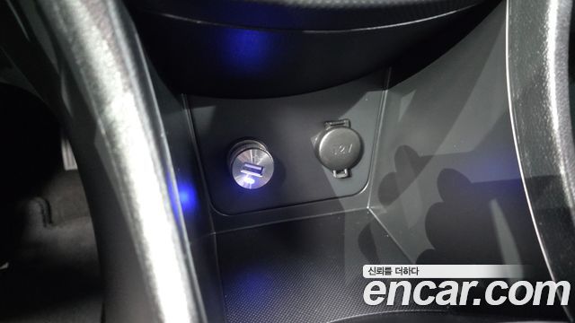 Hyundai Accent 2017 — photo 19