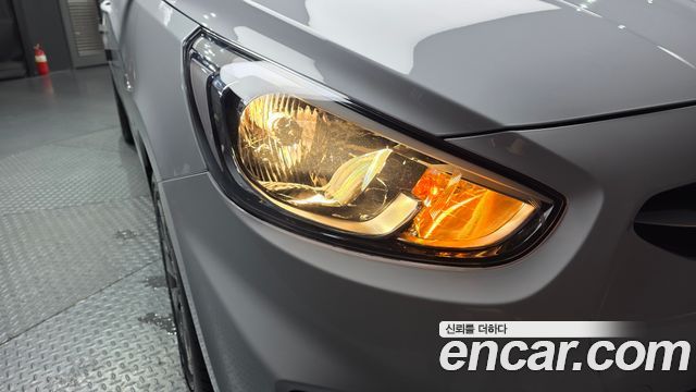 Hyundai Accent 2017 — photo 8