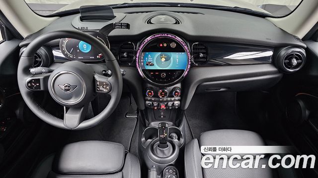 Mini Cooper 2023 — photo 10