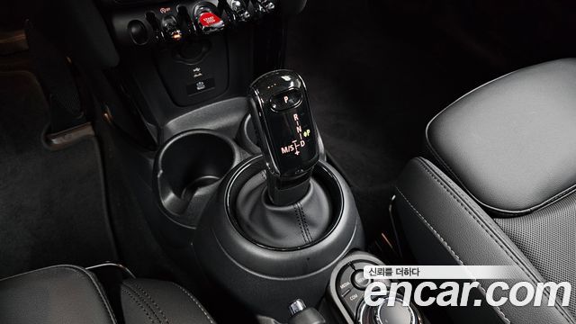 Mini Cooper 2023 — photo 12