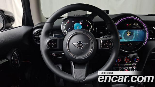 Mini Cooper 2023 — photo 29