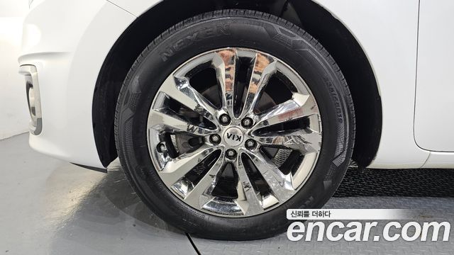 Kia Canival 2016 — photo 5