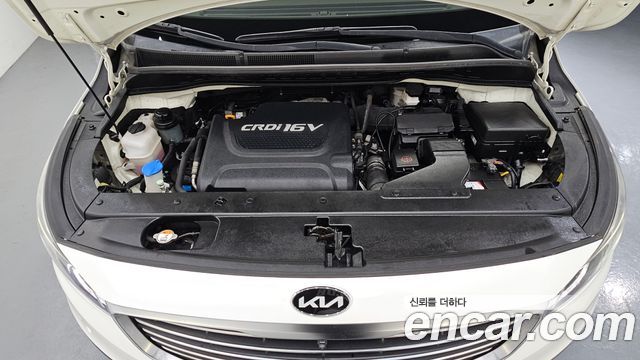 Kia Canival 2016 — photo 6