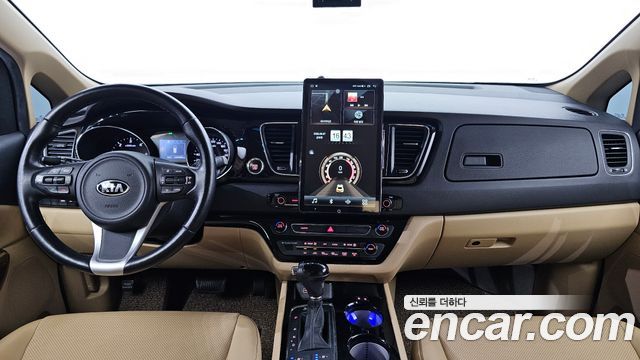 Kia Canival 2016 — photo 7