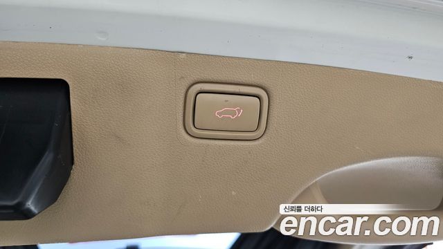Kia Canival 2016 — photo 19