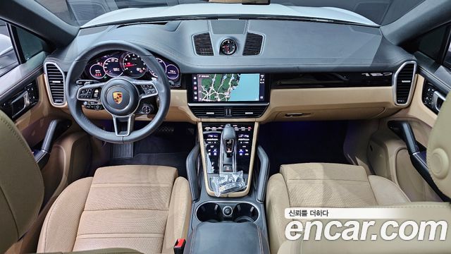 Porsche Cayenne 2023 — photo 10