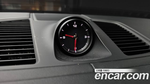 Porsche Cayenne 2023 — photo 26