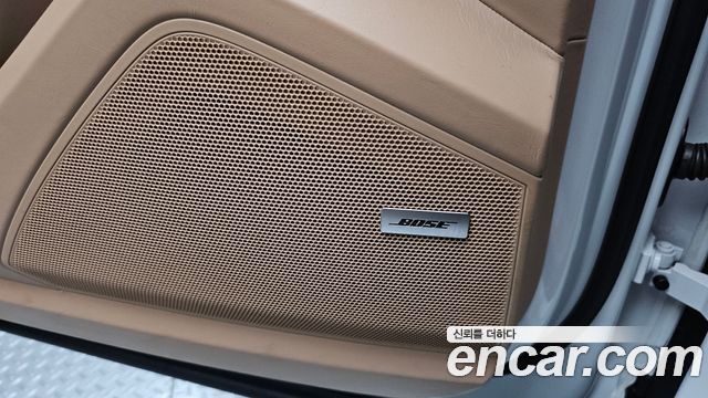 Porsche Cayenne 2023 — photo 30