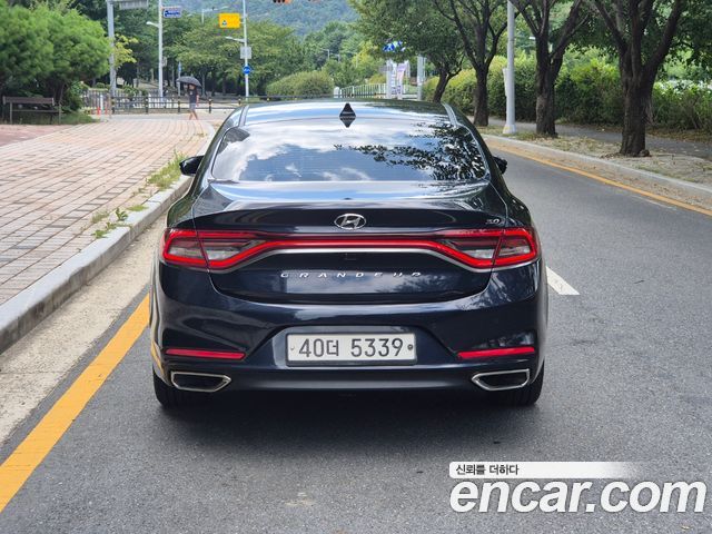 Hyundai Grandeur 2017 — photo 4