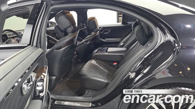 Mercedes-Benz S-Class 2021 — photo 17