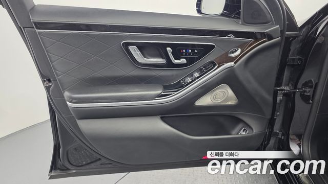 Mercedes-Benz S-Class 2021 — photo 14