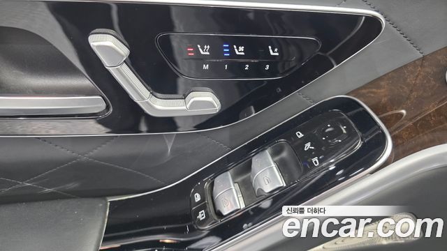 Mercedes-Benz S-Class 2021 — photo 28