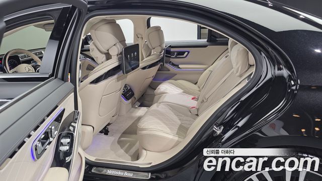 Mercedes-Benz S-Class 2021 — photo 17