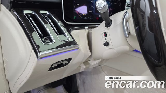 Mercedes-Benz S-Class 2021 — photo 25