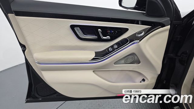 Mercedes-Benz S-Class 2021 — photo 14