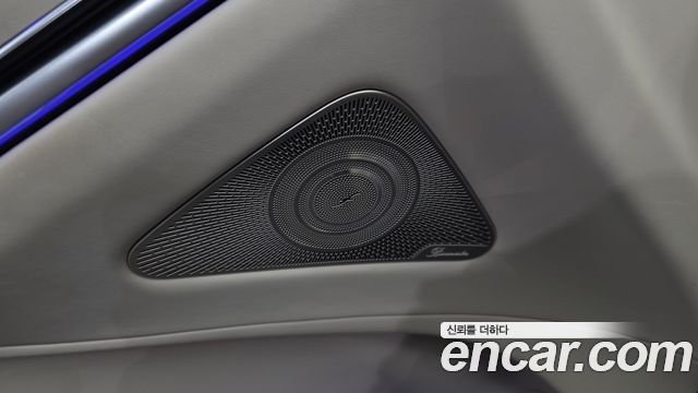 Mercedes-Benz S-Class 2021 — photo 30