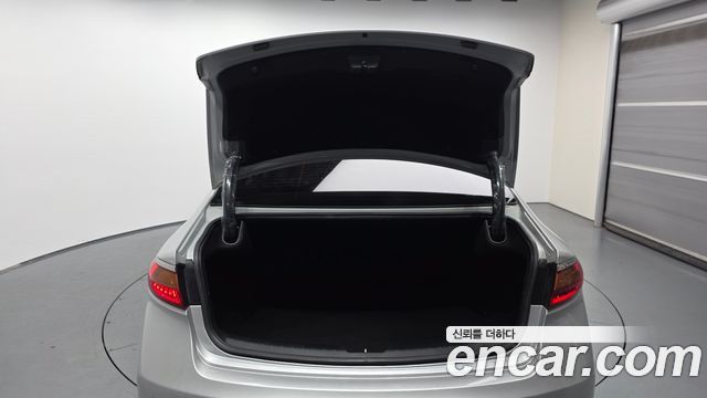 Kia K7 2016 — photo 26