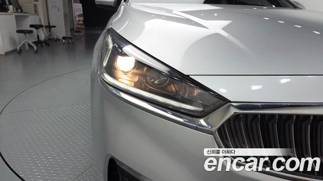 Kia K7 2016 — photo 8