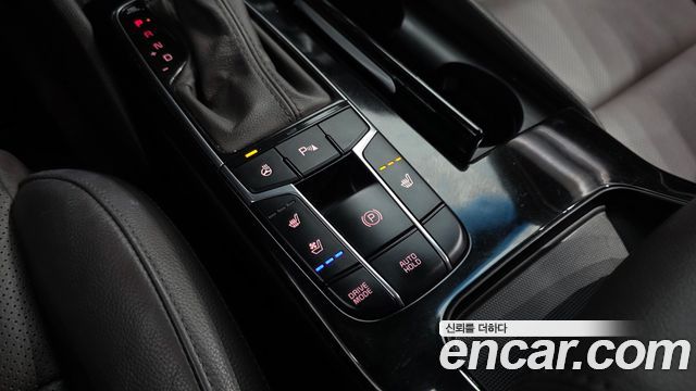Kia K7 2016 — photo 27